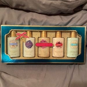 Victoria’s Secret 1.7 oz lotion